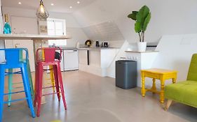Hexagon Apartment By Namaste Elite